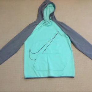 Nike hooded lightweight hoodie